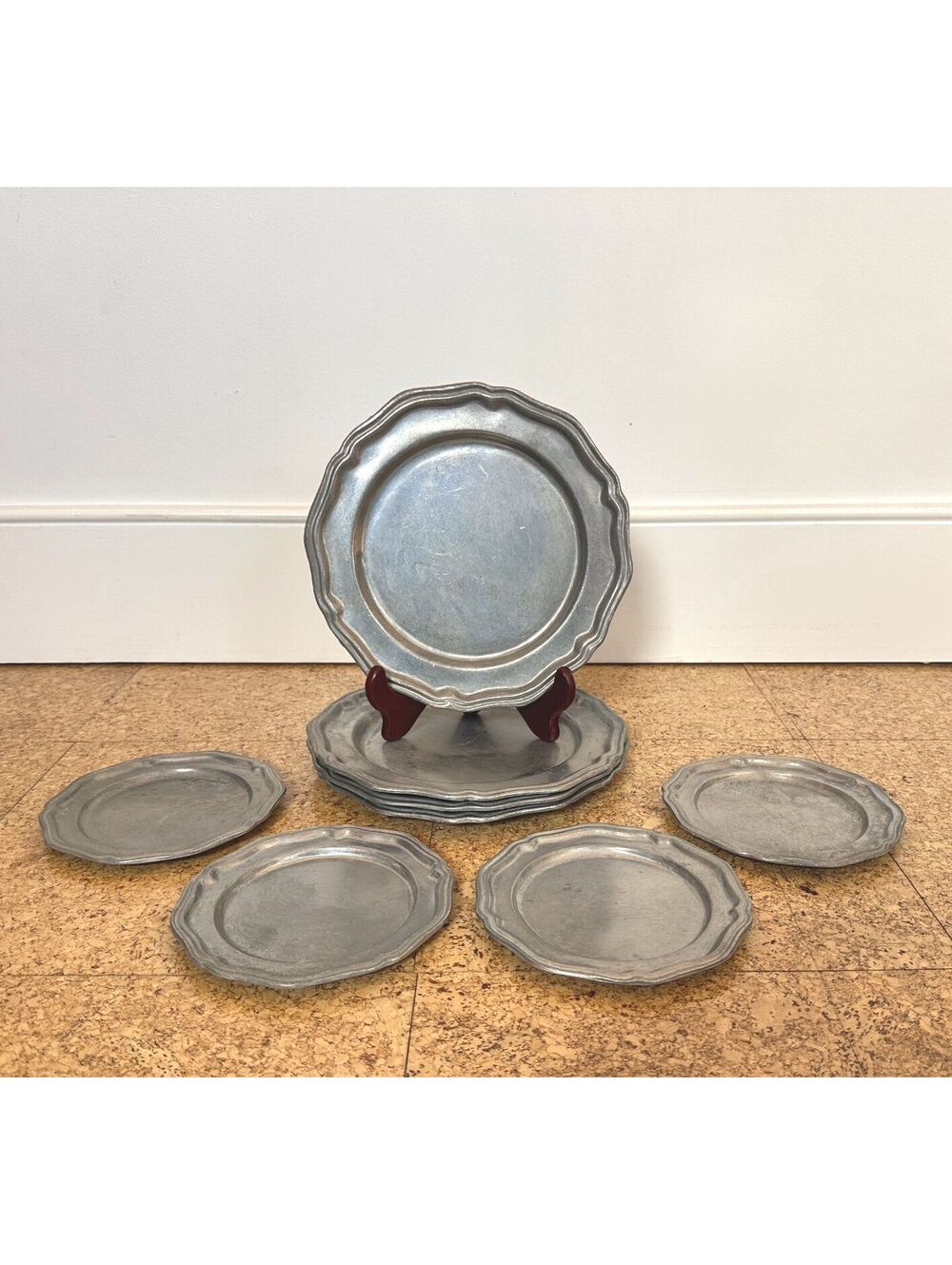 Vtg Crown Castle Pewter Plate Set - 4 x 10" Dinner & 4 x 6.5" Side Plates USA